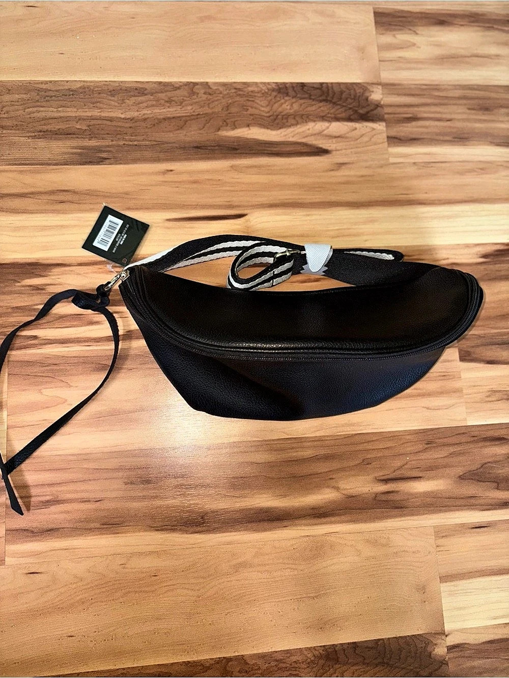 Crossbody Bag / Fanny Pack NWT 🖤🤍